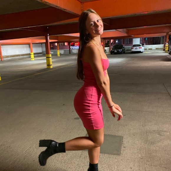 Meet your Posher, Amy - Picture 3 of 3